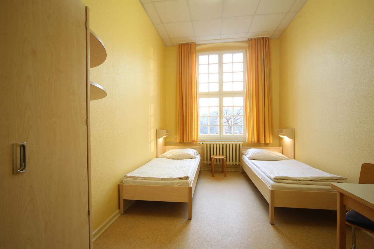 Djh Jugendherberge Burg Stargard Exterior foto